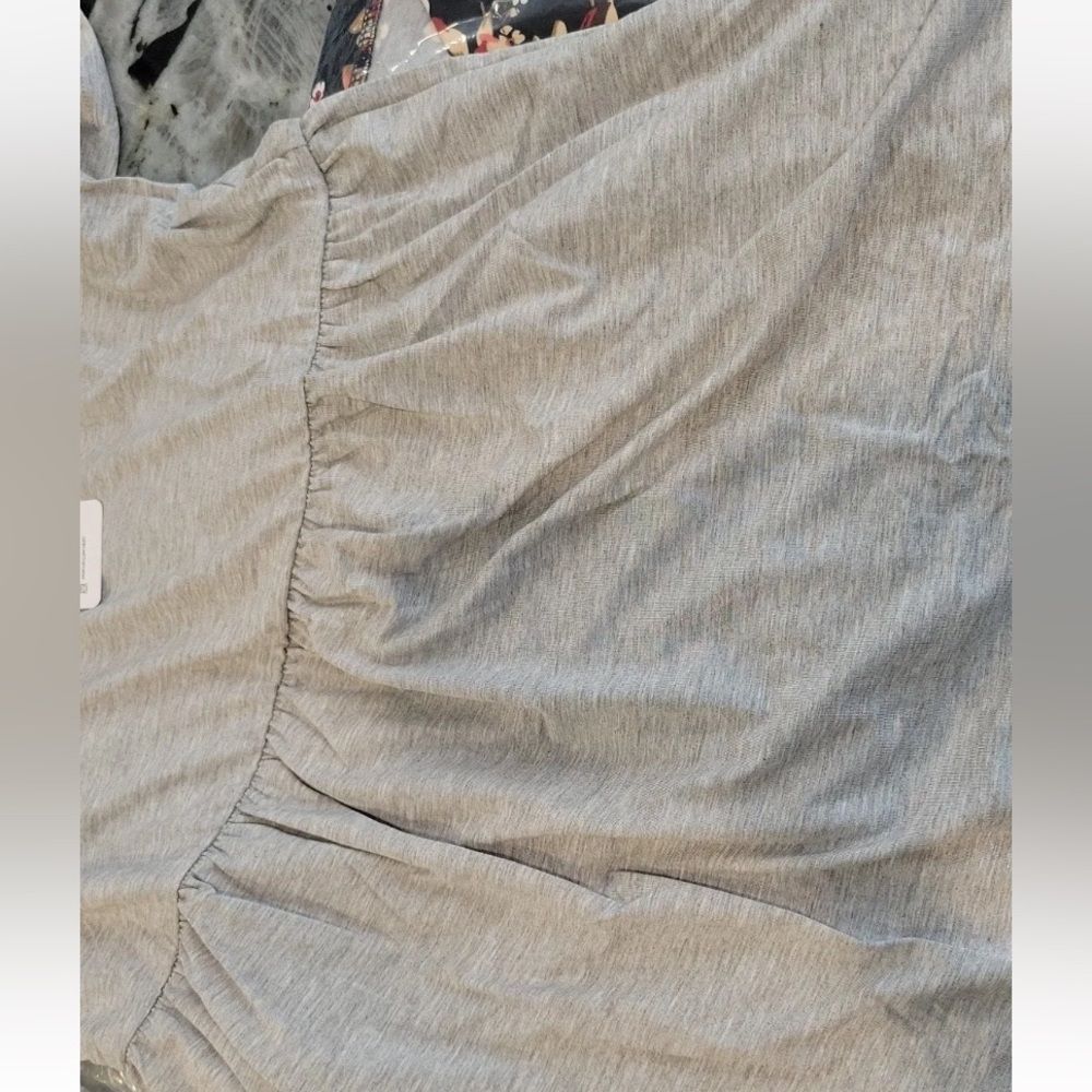 Bearsland Maternity Tops Gray Women’s Size Small NWT - Picture 6 of 7